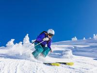 IM电竞官网首页-街道轰鸣与冰岛奇迹，当F1焦点战遇上足球颠覆