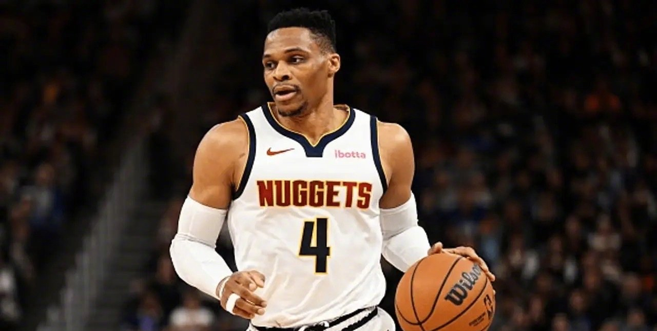 火箭队主场击败奇才，韦斯特布鲁克合击