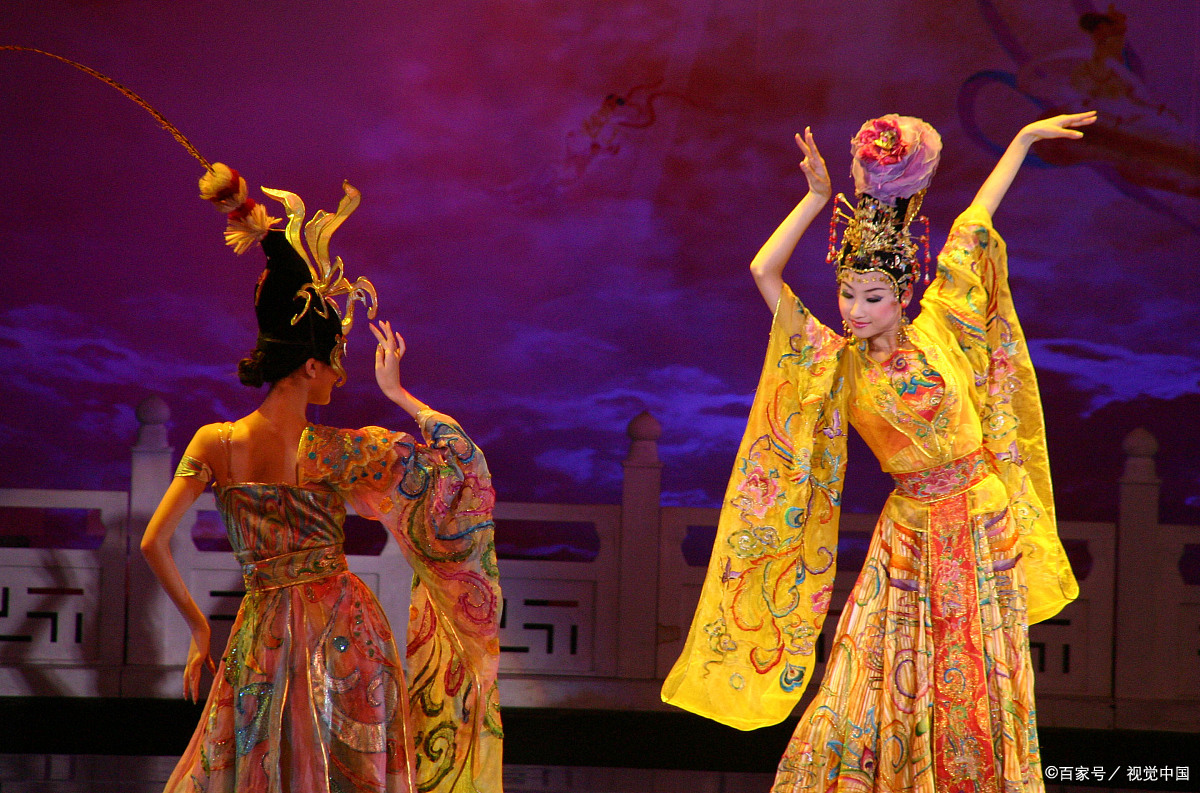 精湛技艺和激情表现让现场观众为之动容的简单介绍