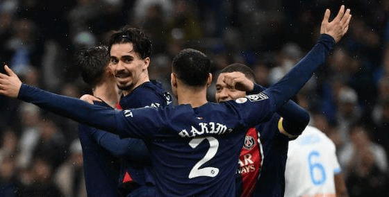 巴黎圣日耳曼轻取对手，继续领跑的简单介绍