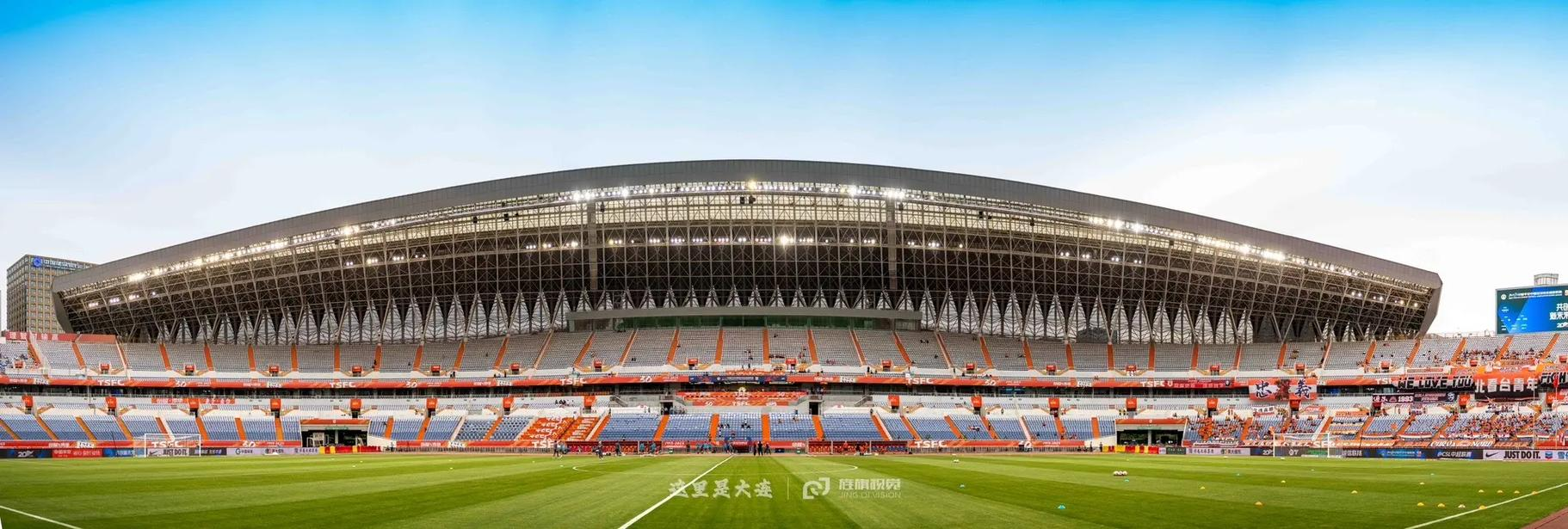 山东鲁能主场迎战浙江绿城，双方实力不相上下的简单介绍