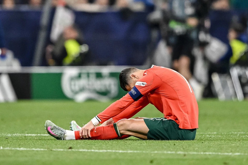 葡萄牙在点球大战中战胜西班牙，锁定欧洲杯四分之一决赛资格的简单介绍