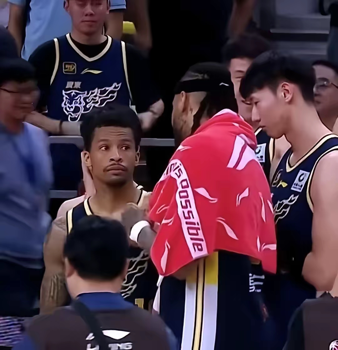 包含吉林队在对决中展现出极佳的配合的词条