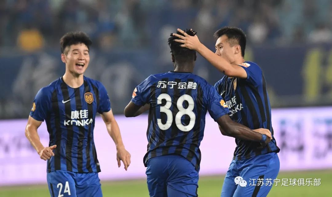苏宁客场大胜建业，继续保持不败纪录