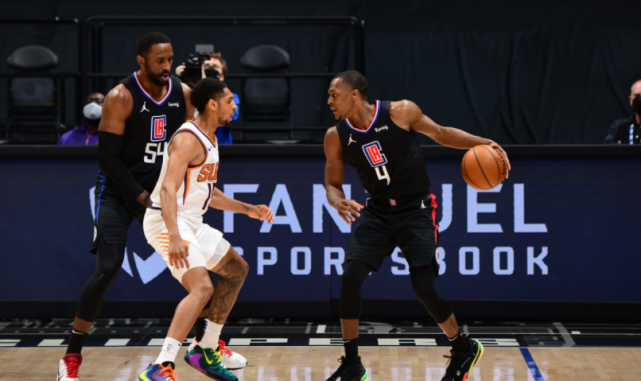 包含意外惊喜：老将复苏成为球队新的希望的词条