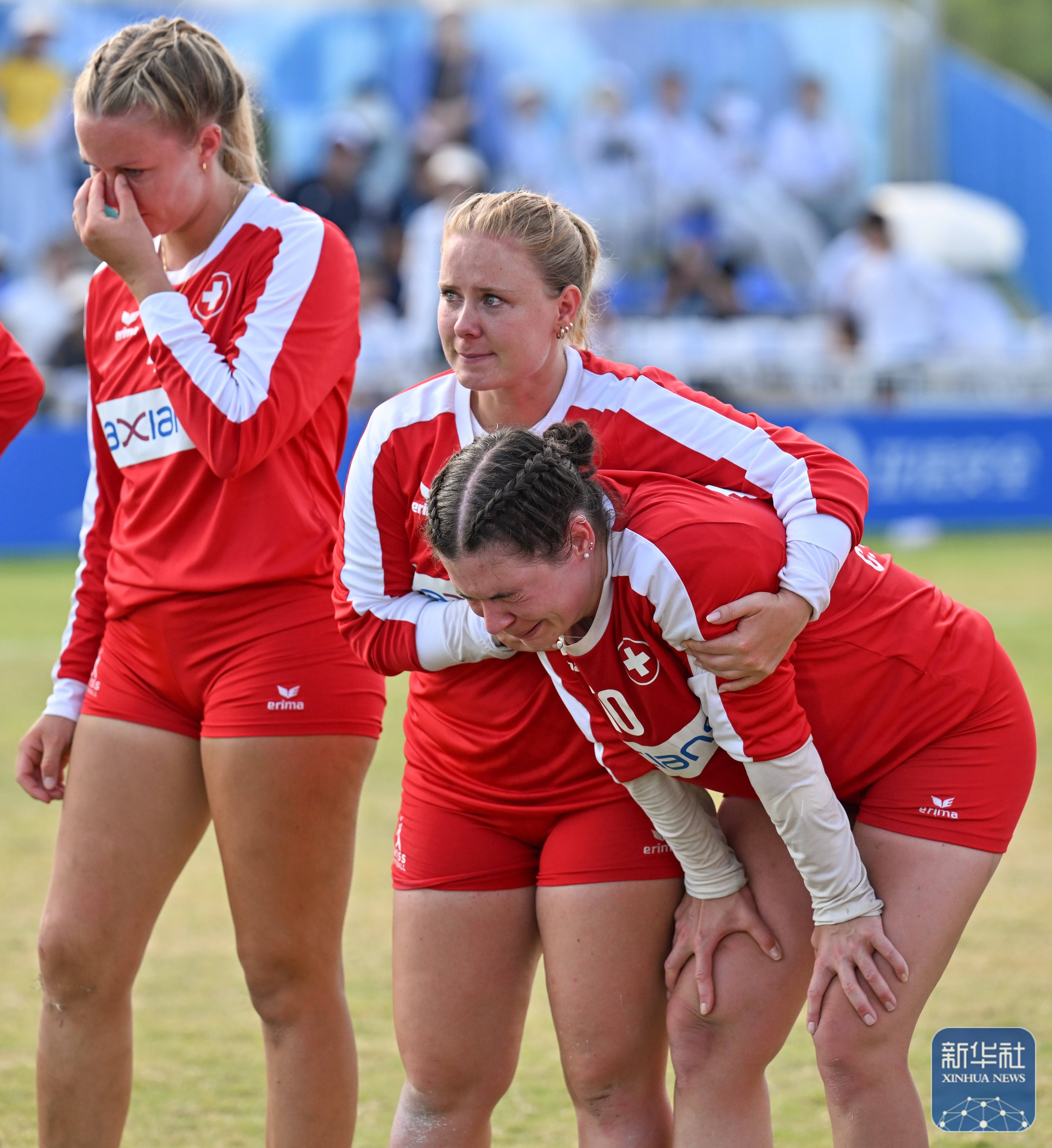 德国女队荣获全球足球比赛冠军