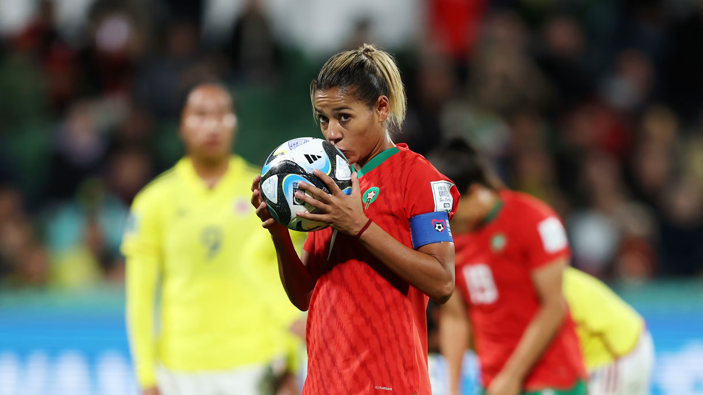 精彩展开：激烈的足球对决即将展开的简单介绍