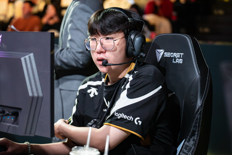 包含PSG轻取EDG，Ruler三分雨点燃全场的词条