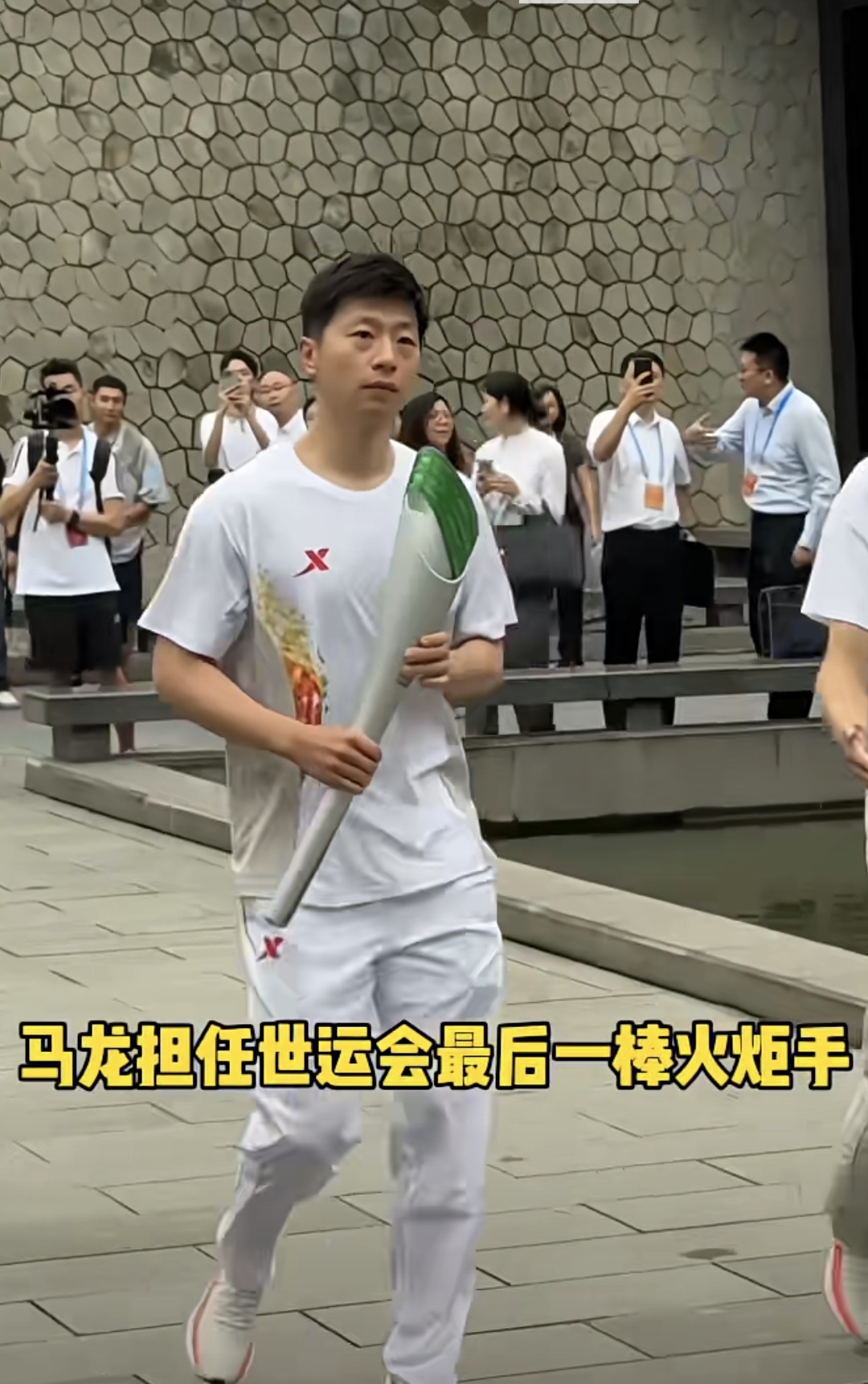 韩国乒乓球队逆转中国乒乓球队，马龙送出助攻