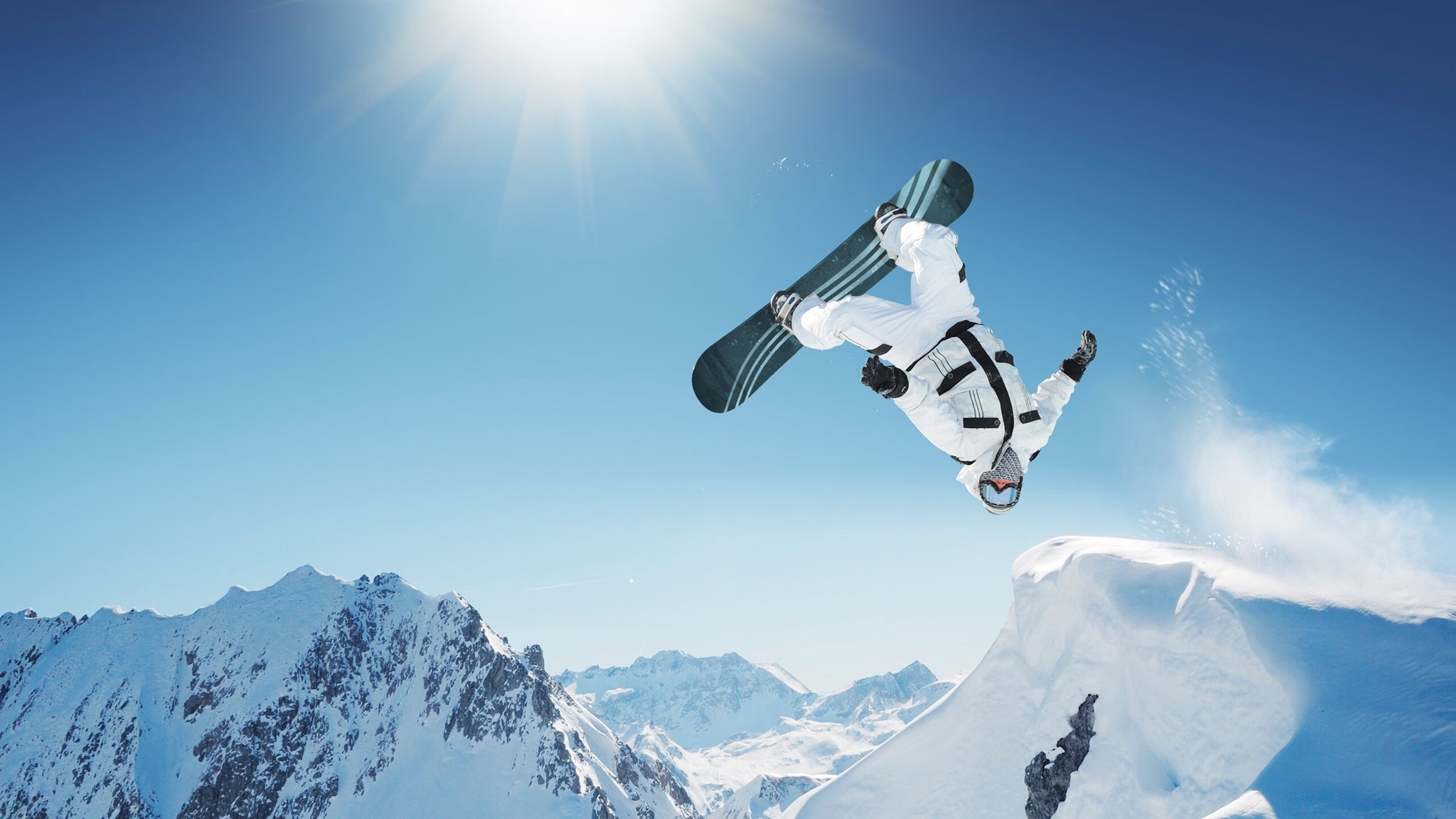 赛道与球场,当F1争冠焦点战遇上开拓者击败老鹰