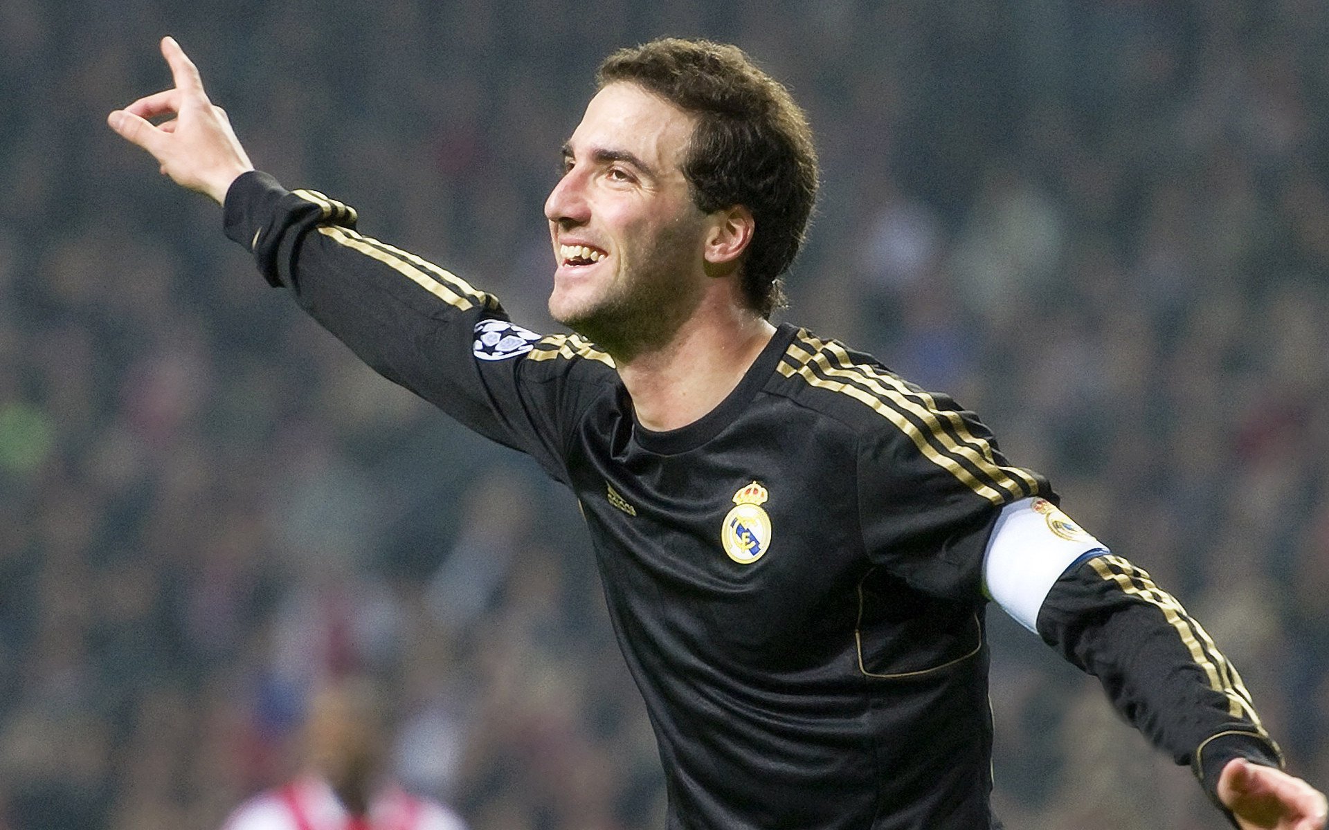 南粤雄狮驯服风城公牛,贝恩一锤定音定江山